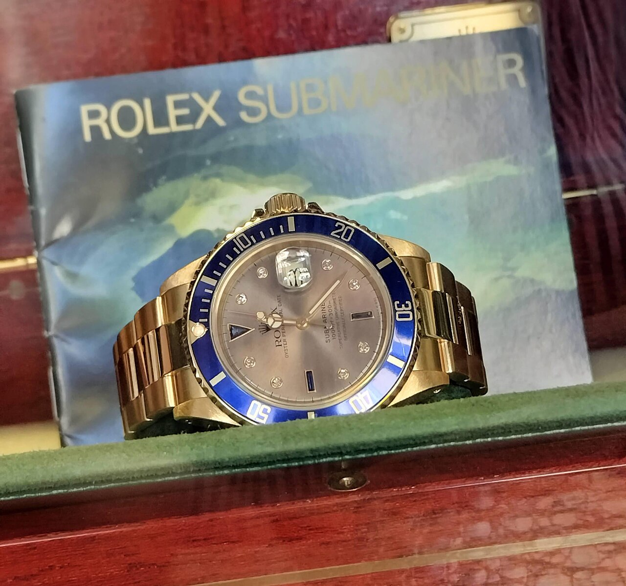 Rolex Submariner Date 16618